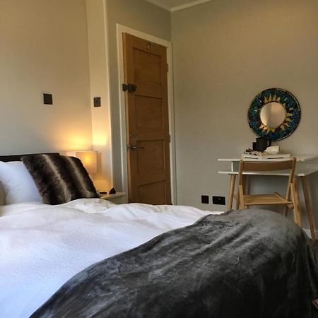 Lochalsh View, Kyle, 1 Mile To Skye Apartment ไคล์ออฟล็อคฮัลช์ ภายนอก รูปภาพ