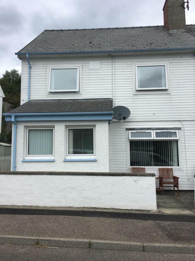Lochalsh View, Kyle, 1 Mile To Skye Apartment ไคล์ออฟล็อคฮัลช์ ภายนอก รูปภาพ