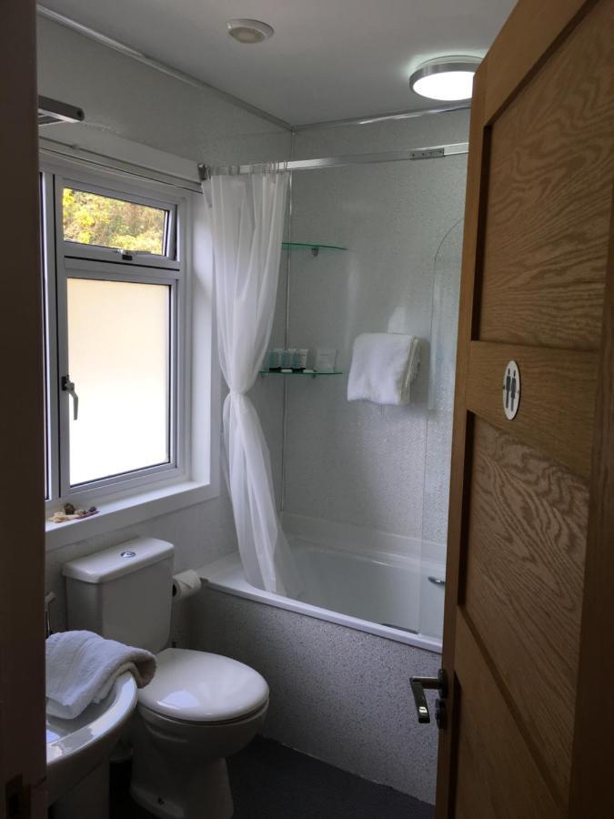 Lochalsh View, Kyle, 1 Mile To Skye Apartment ไคล์ออฟล็อคฮัลช์ ภายนอก รูปภาพ